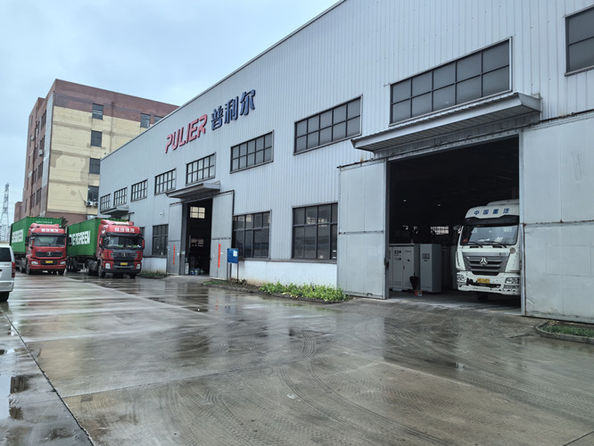 Chengdu Purui Polymer Engineering Co., Ltd. línea de producción del fabricante