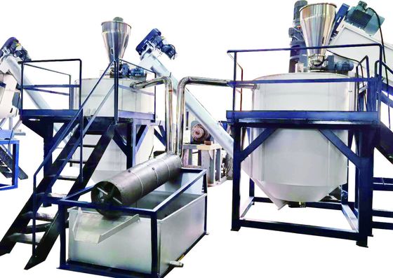 comprar Línea de lavado de copos de botellas de PET con alta temperatura y agentes químicos para eliminar residuos orgánicos online manufacture